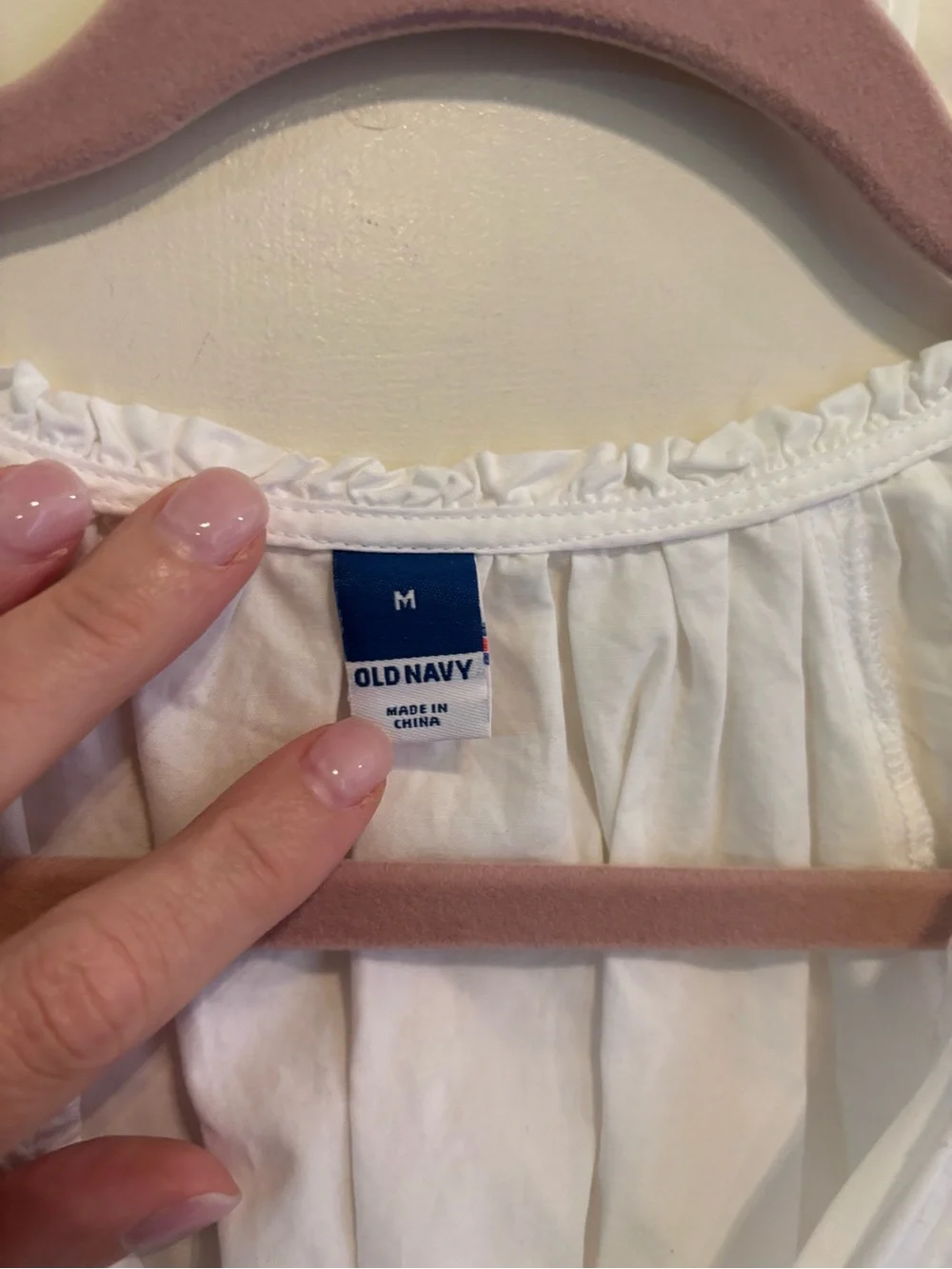 Old Navy White Puff-Sleeve Peasant Blouse